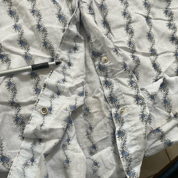 DC vintage women’s Blue Floral Shirt - Picture 8 of 10
